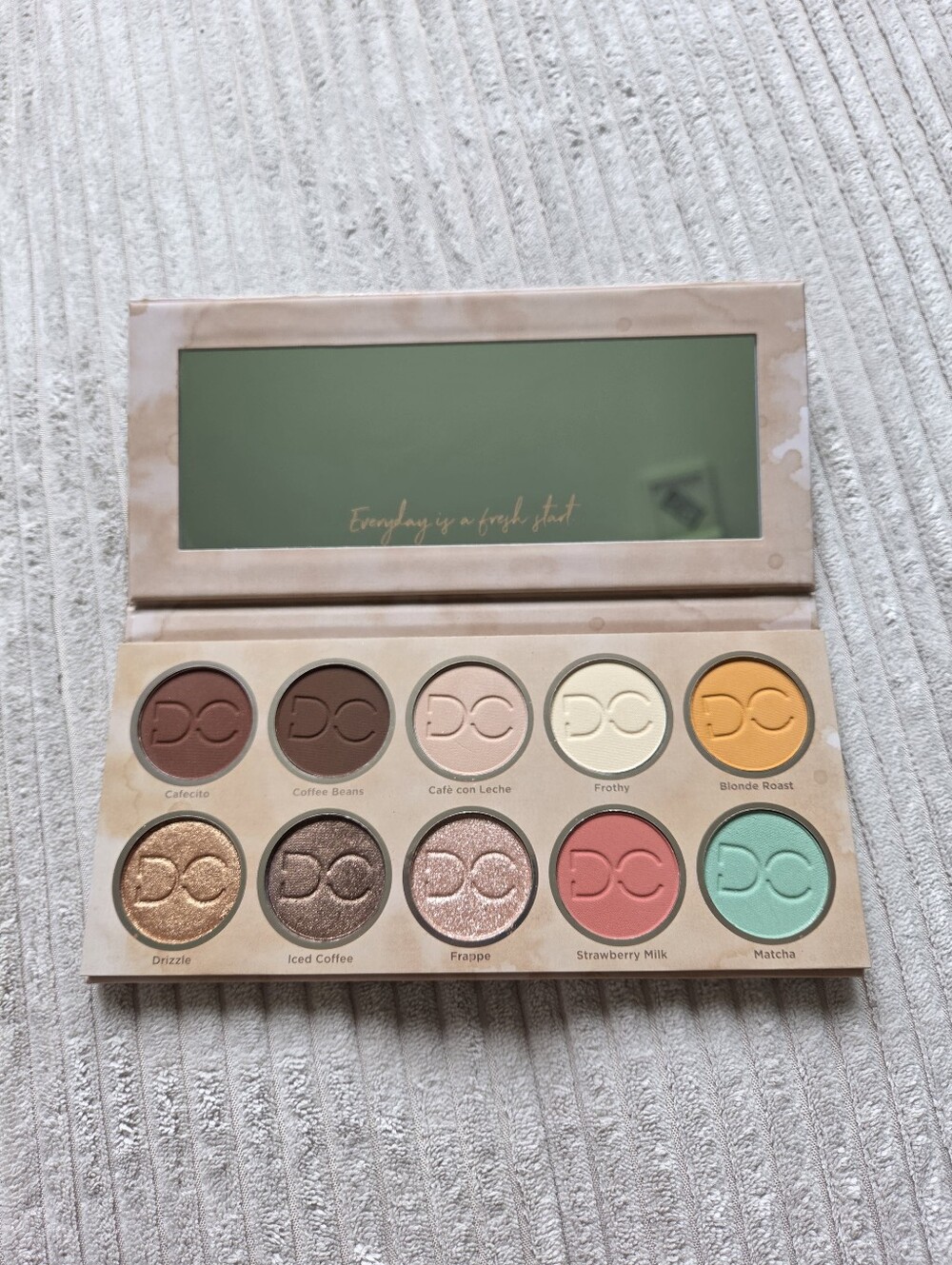 Dominique Cosmetics Latte 2 Eyeshadow Palette